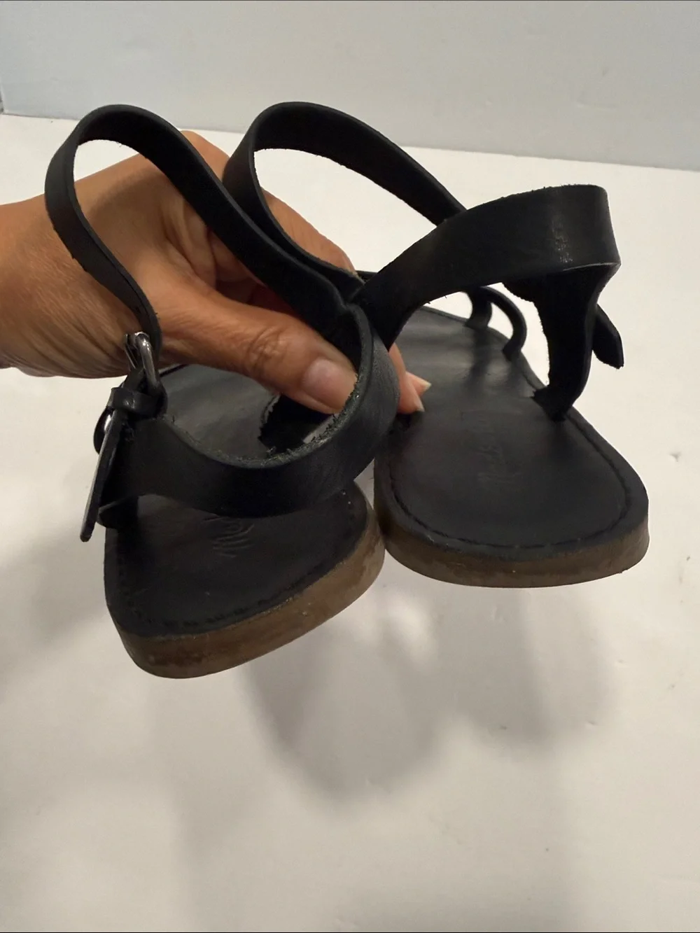 Madewell Black Leather crisscross Strappy Ankle Sandals